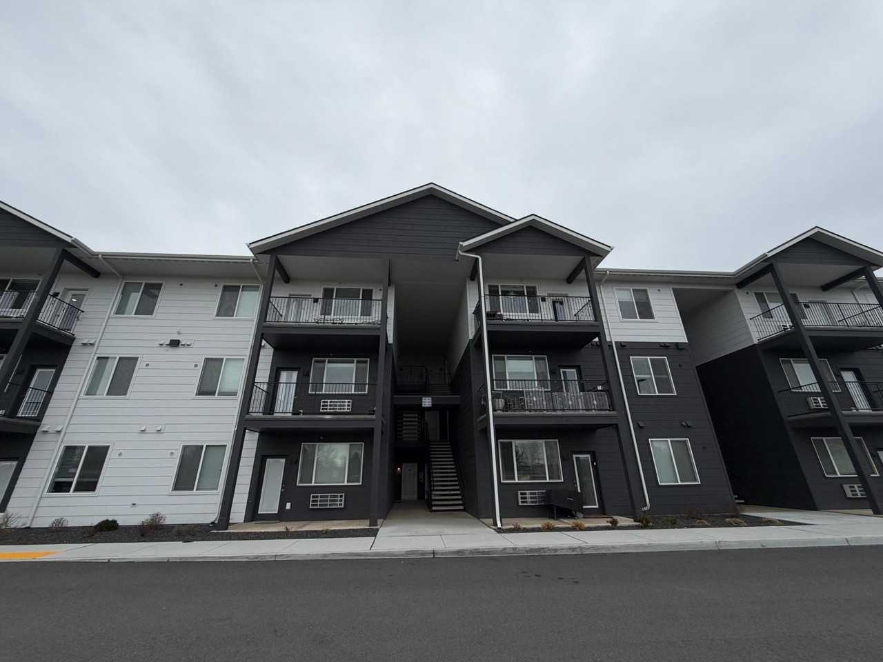 Nathan Apartments! - Photo 5 of 45