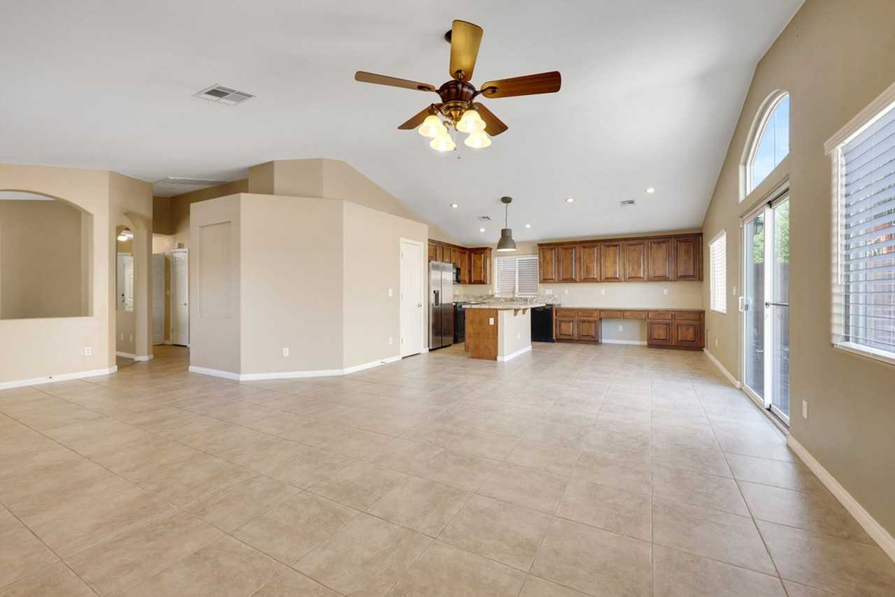 9936 Willowbrook Pond Rd - Photo 4 of 20