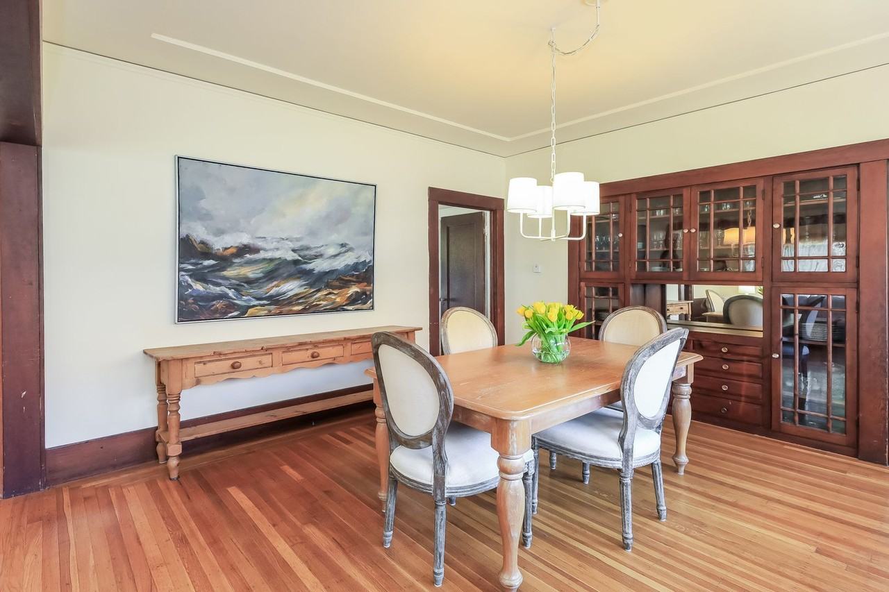 2749 Pleasant St - Photo 6 of 26