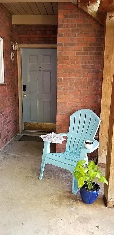 812 20th St - Photo 6 of 18