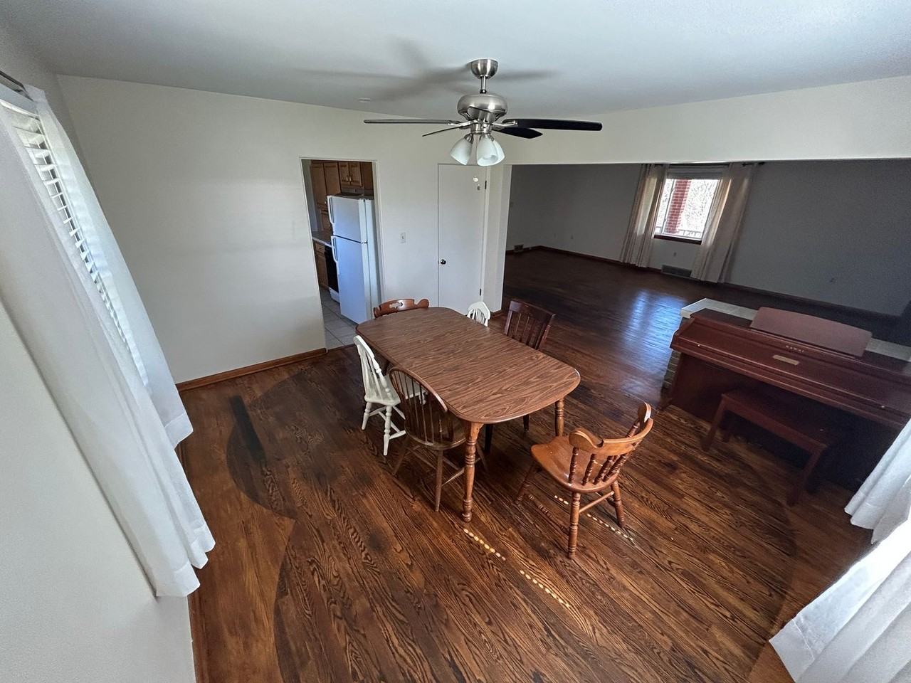 1001 Freedom Rd - Photo 5 of 26