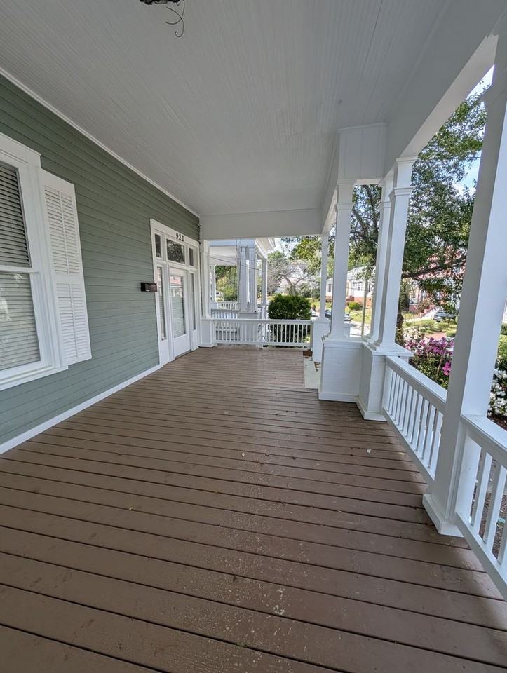 920 Magnolia St - Photo 3 of 24