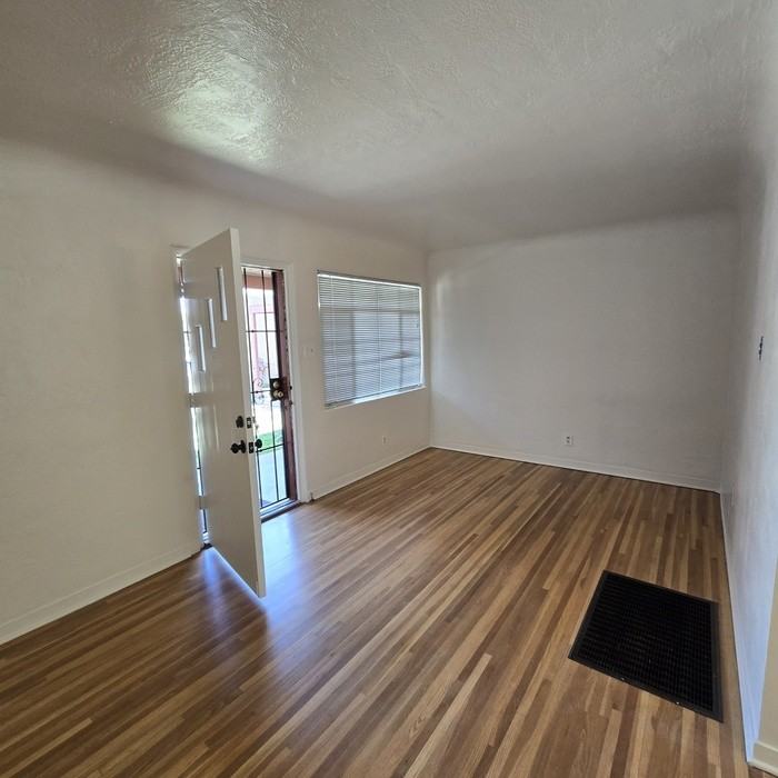 4126 Mesa Verde Ave Ne #2 - Photo 4 of 14