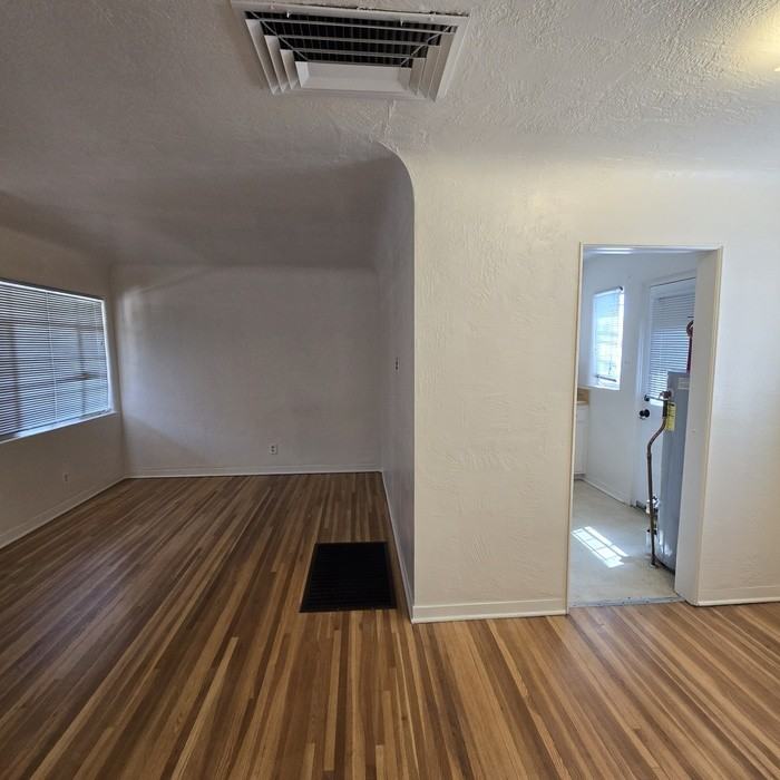 4126 Mesa Verde Ave Ne #2 - Photo 6 of 14