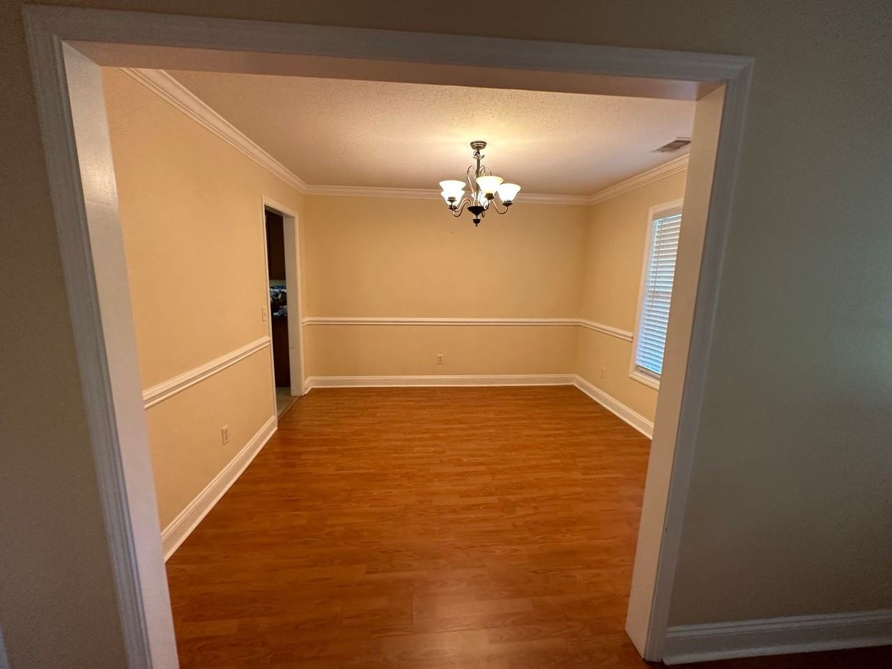 789 Spence Dr - Photo 4 of 50