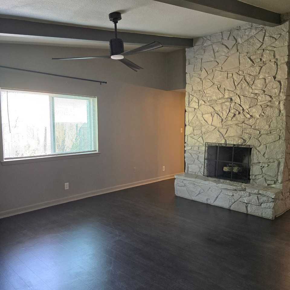 5367 Wonder Dr - Photo 3 of 13