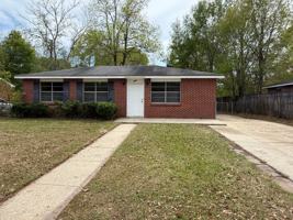 featured image of 347 Oriole Dr