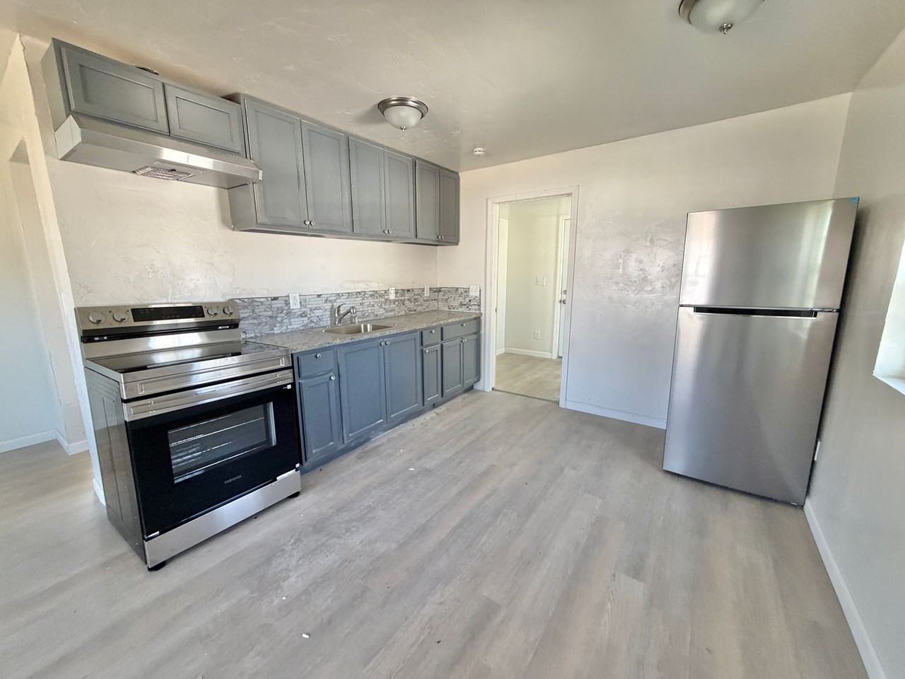 3800 Sw 42nd St - Photo 6 of 22