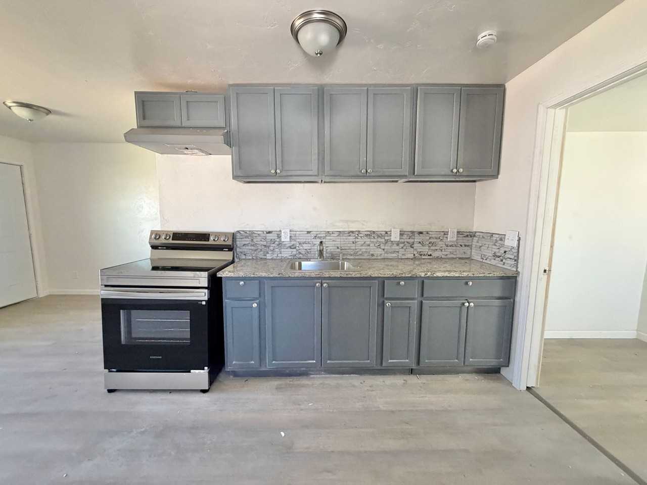 3800 Sw 42nd St - Photo 7 of 22