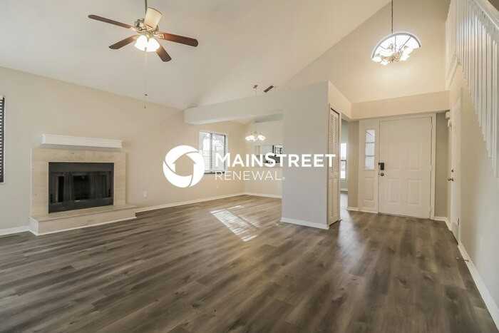 6658 Chantry St - Photo 2 of 17