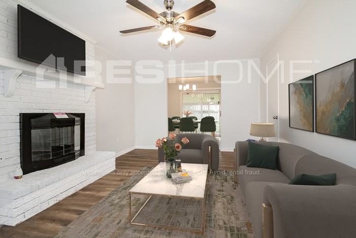 1028 Nw 5th St - Photo 5 of 19