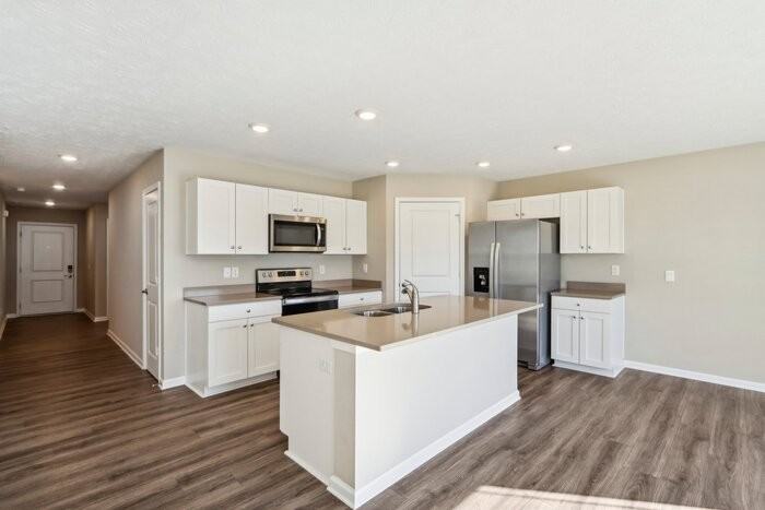 670 Cattail Dr - Photo 5 of 30