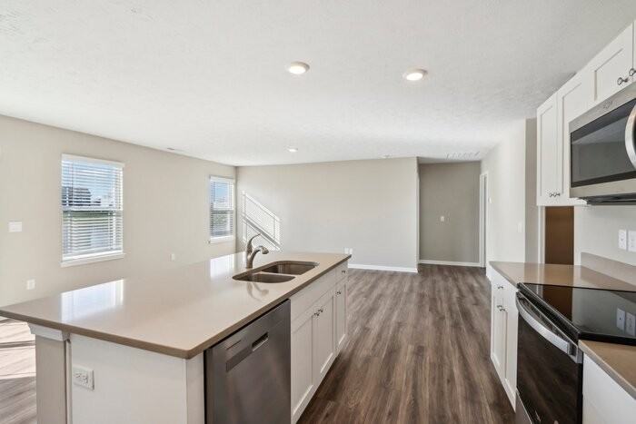 670 Cattail Dr - Photo 6 of 30