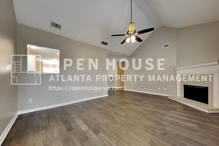 405 Aristocrat Dr - Photo 7 of 42