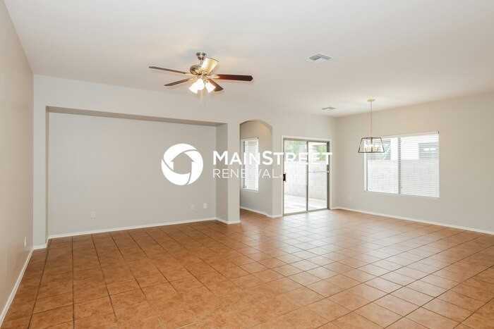 12914 W Rosewood Dr - Photo 3 of 15