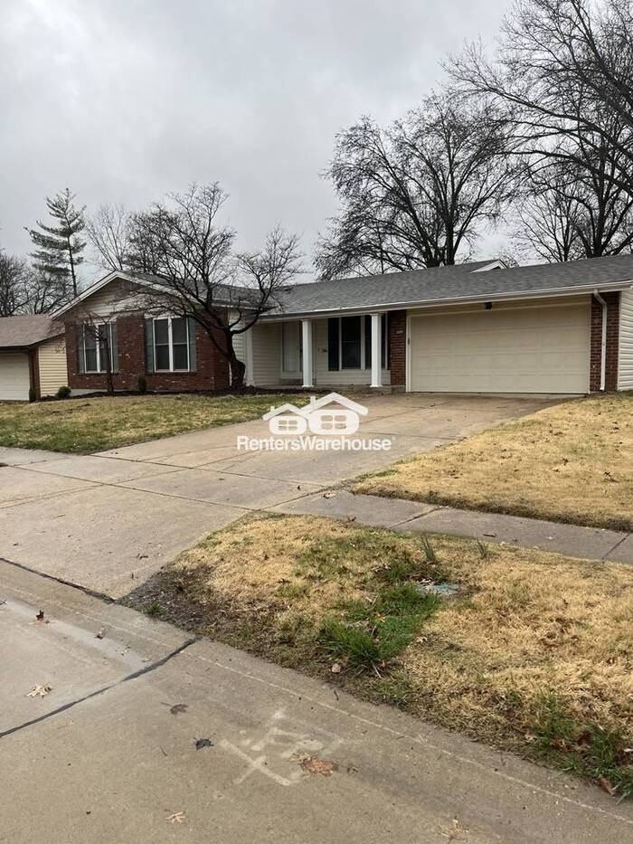 1225 Traverton Dr - Photo 2 of 20