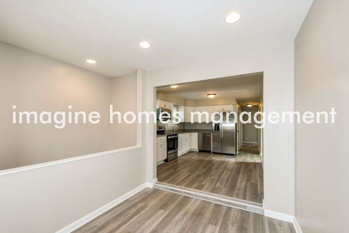 1950 Glatt Dr - Photo 5 of 14