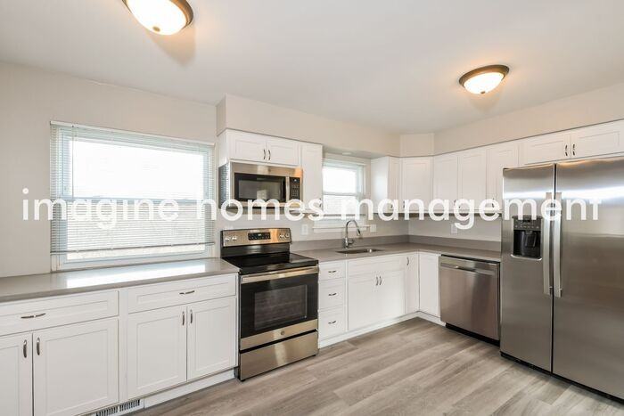 1950 Glatt Dr - Photo 6 of 14