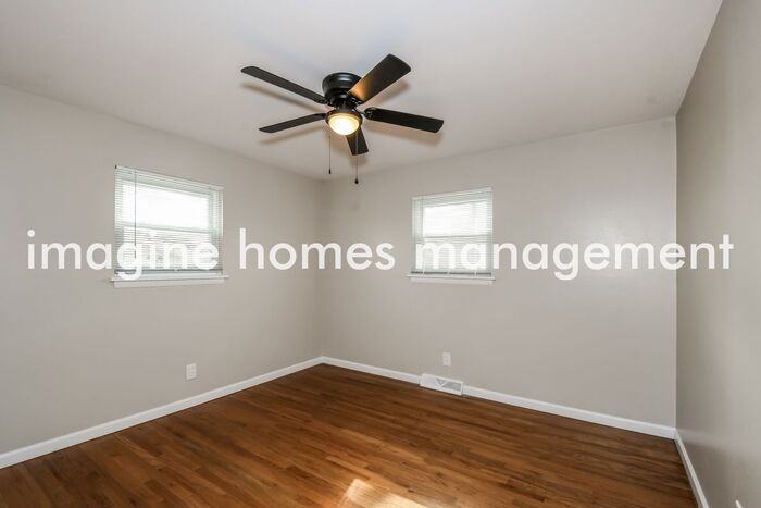 1950 Glatt Dr - Photo 7 of 14