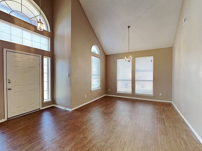 110 Meadow Ct - Photo 7 of 20