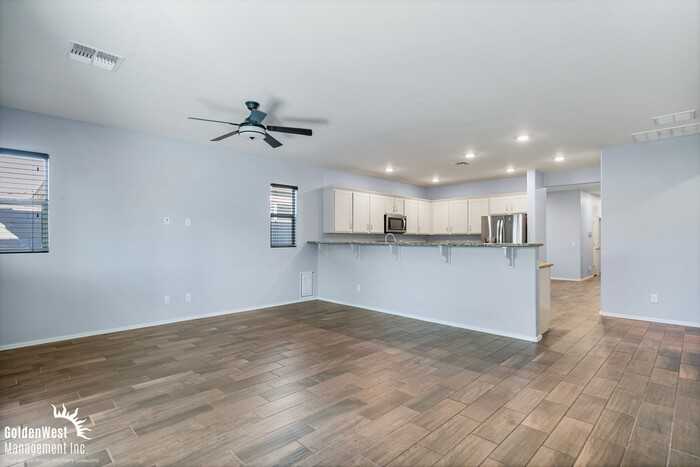 17115 W Orchid Ln - Photo 3 of 25