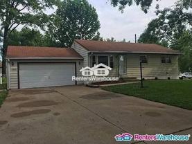 10801 Edgecliffe Dr - Photo 1 of 1