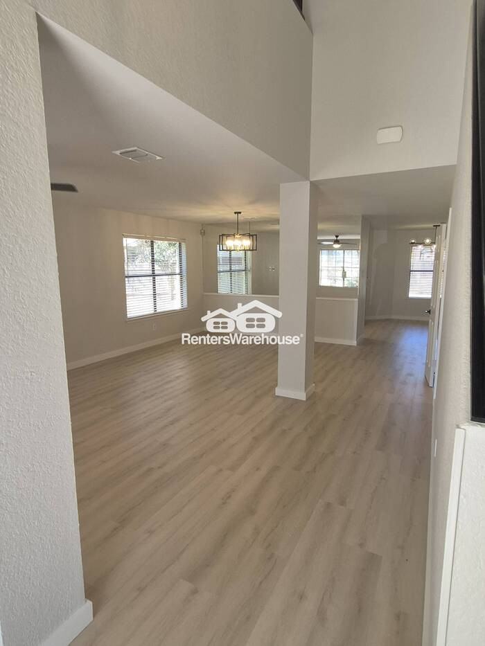 13206 Kepler Cv - Photo 6 of 34