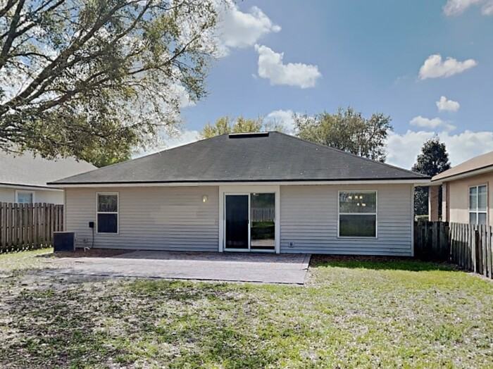 801 Mackenzie Cir - Photo 5 of 5