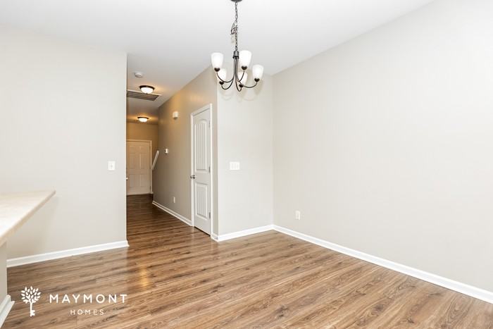 909 Battleview Pl - Photo 5 of 12