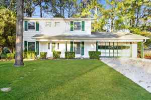 featured image of 105 Tecumseh Trl