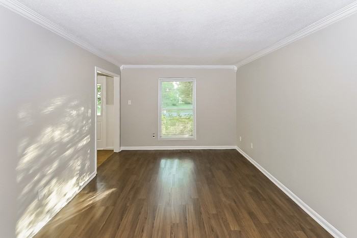 105 Tecumseh Trl - Photo 3 of 9