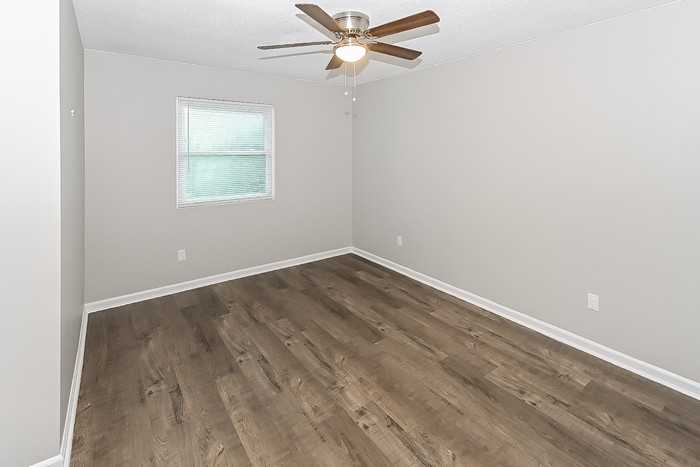 105 Tecumseh Trl - Photo 7 of 9