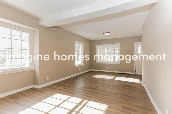 3541 Sanford Ave - Photo 7 of 21