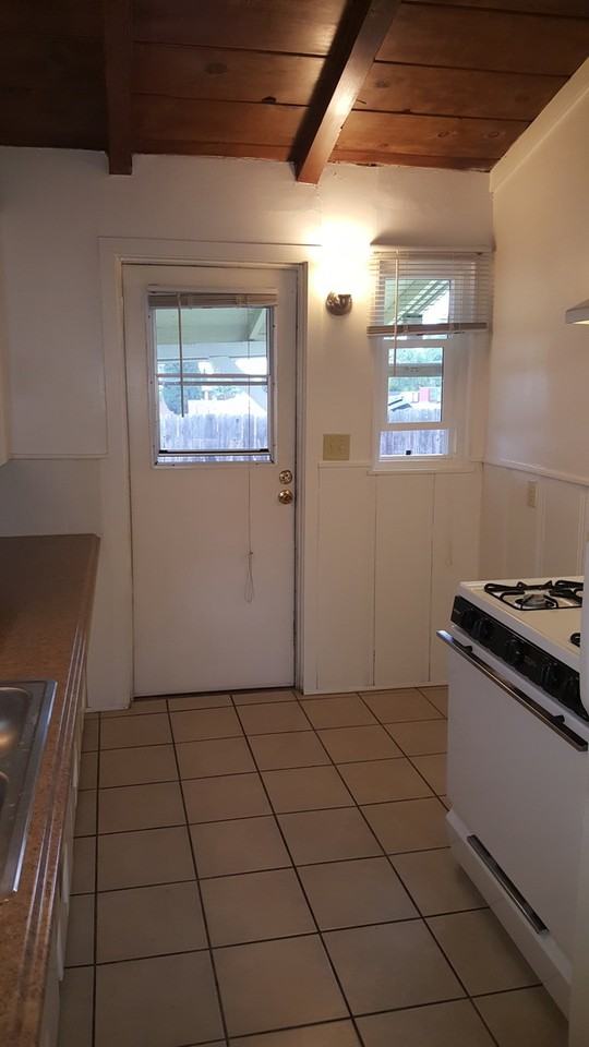 4358 Rosebud Ln - Photo 7 of 13