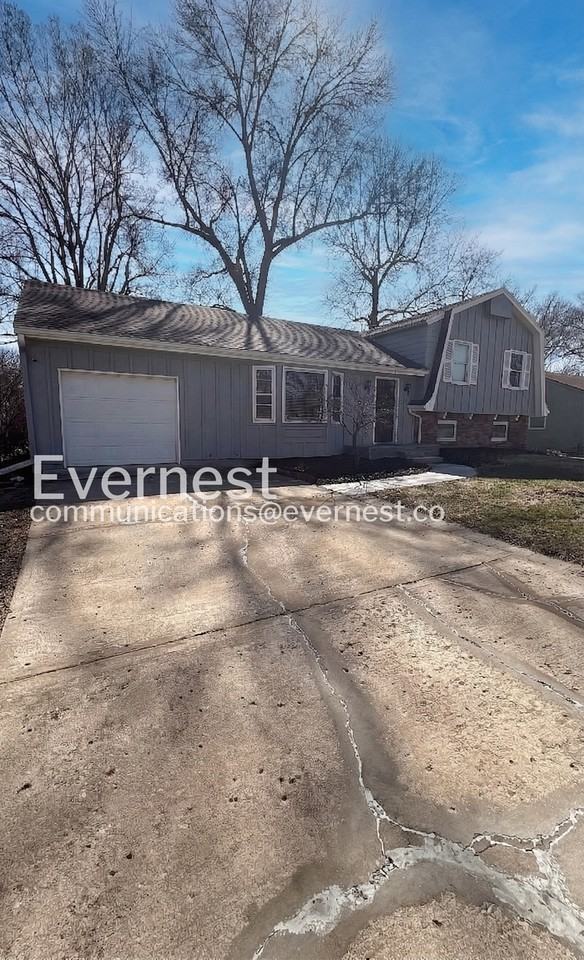 7701 W 95th Ter - Photo 2 of 33