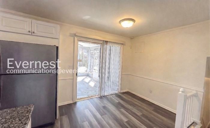 7701 W 95th Ter - Photo 7 of 33