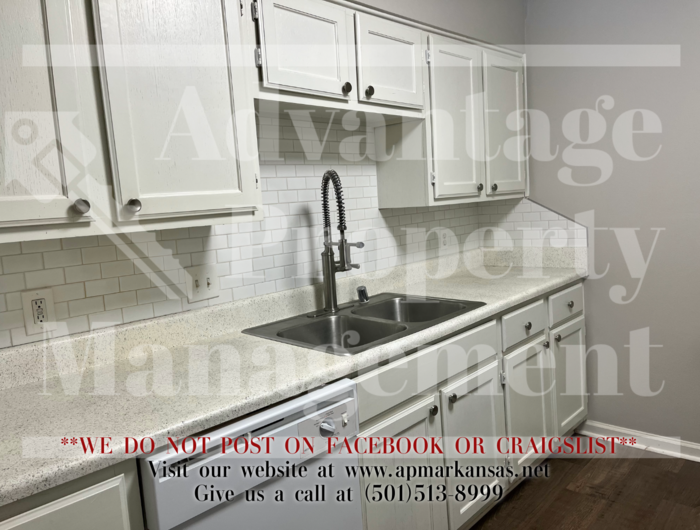 1955 Keathley Dr #13 - Photo 5 of 9