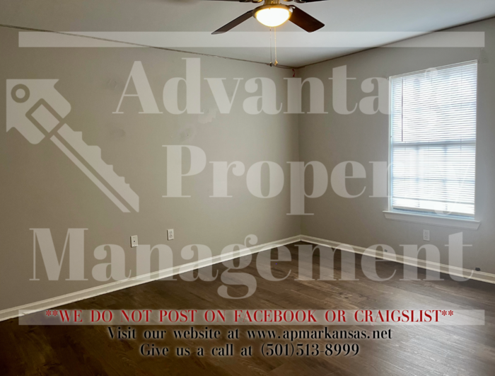 1955 Keathley Dr #13 - Photo 7 of 9