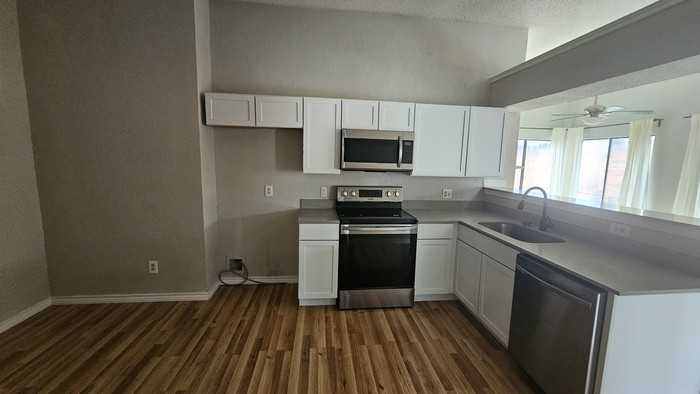 516 Lookout Mountain Trl - Photo 5 of 11