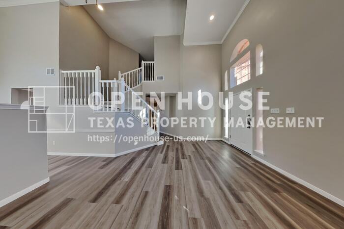 9658 Therrell Dr - Photo 4 of 23