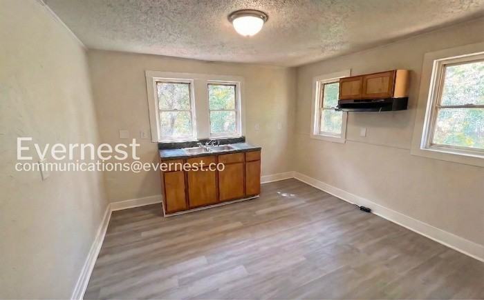 218 73rd St N - Photo 3 of 16