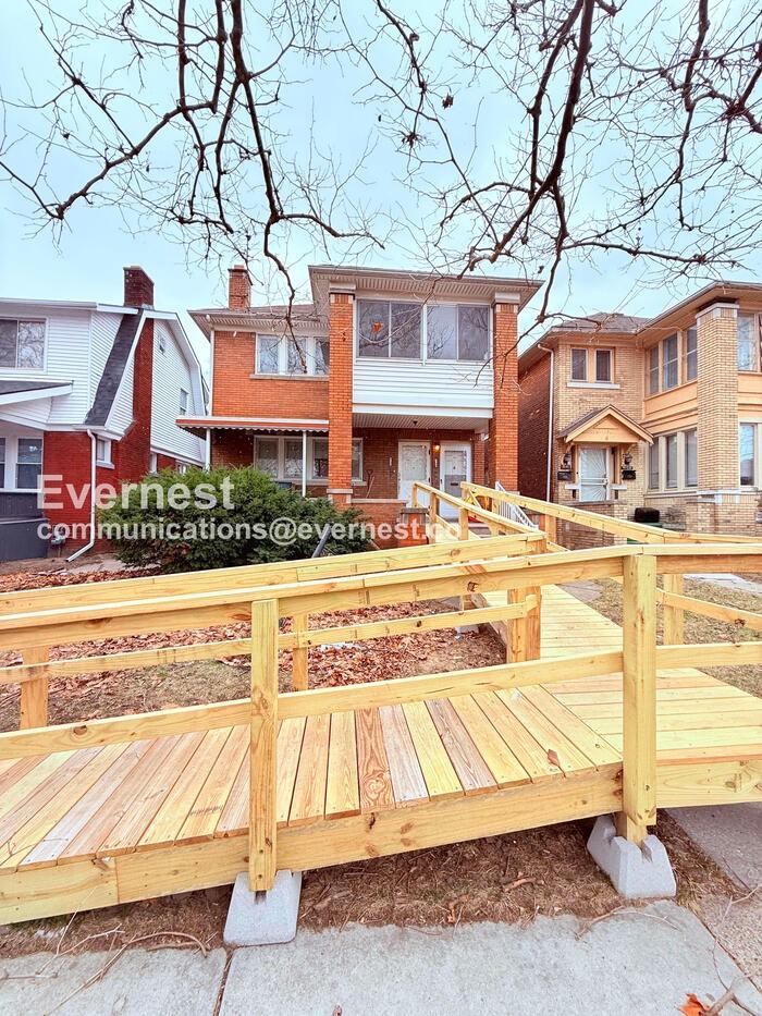 5133 Whitfield St #2