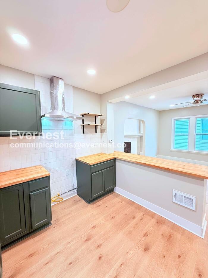 5133 Whitfield St #2 - Photo 7 of 31