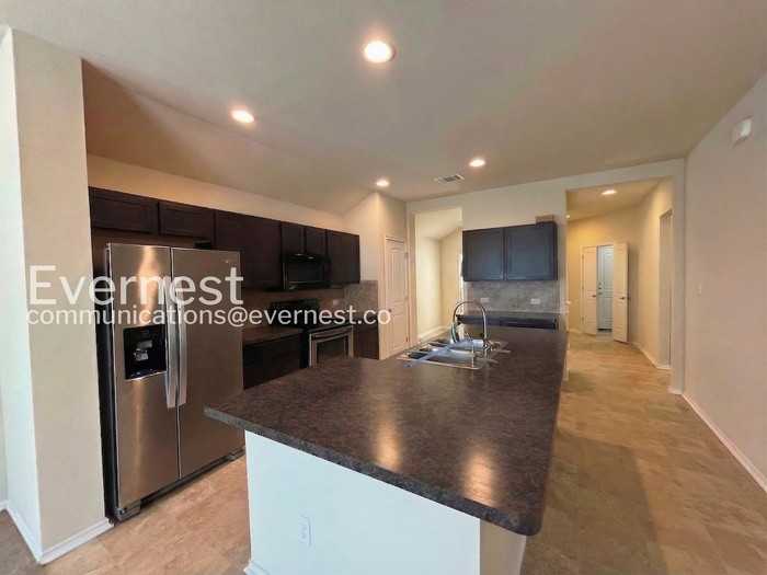 12904 Tinker St - Photo 2 of 20