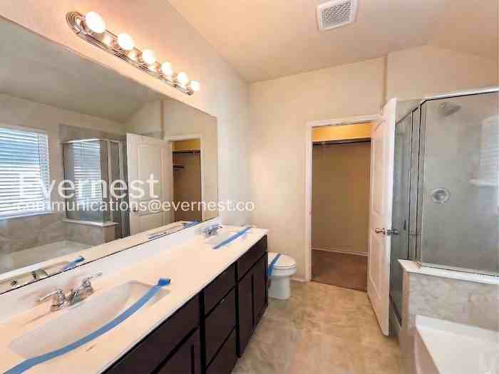 12904 Tinker St - Photo 5 of 19