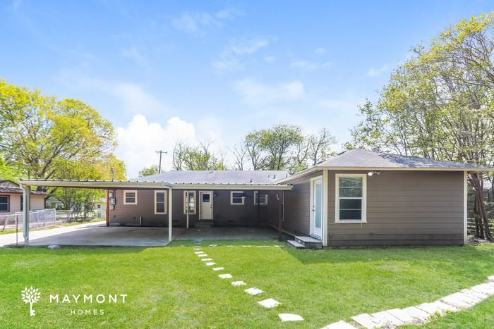 101 Wilmington Ave - Photo 3 of 3