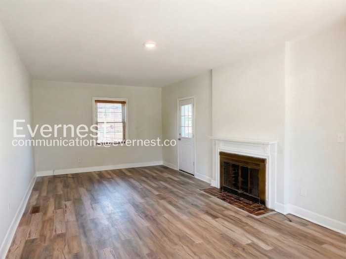 1210 E 36th St - Photo 5 of 29