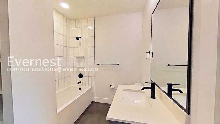 2220 Webberville Rd - Photo 6 of 23