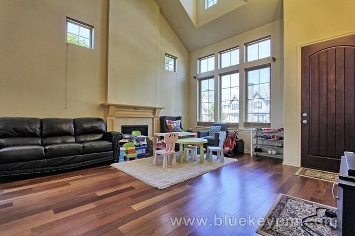 16890 Nw Milcliff St - Photo 4 of 21