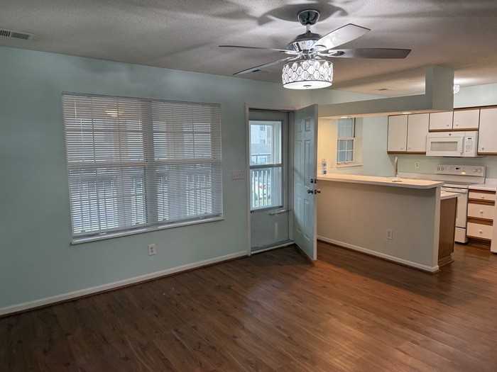 6826 N Olive St #6826 - Photo 6 of 17